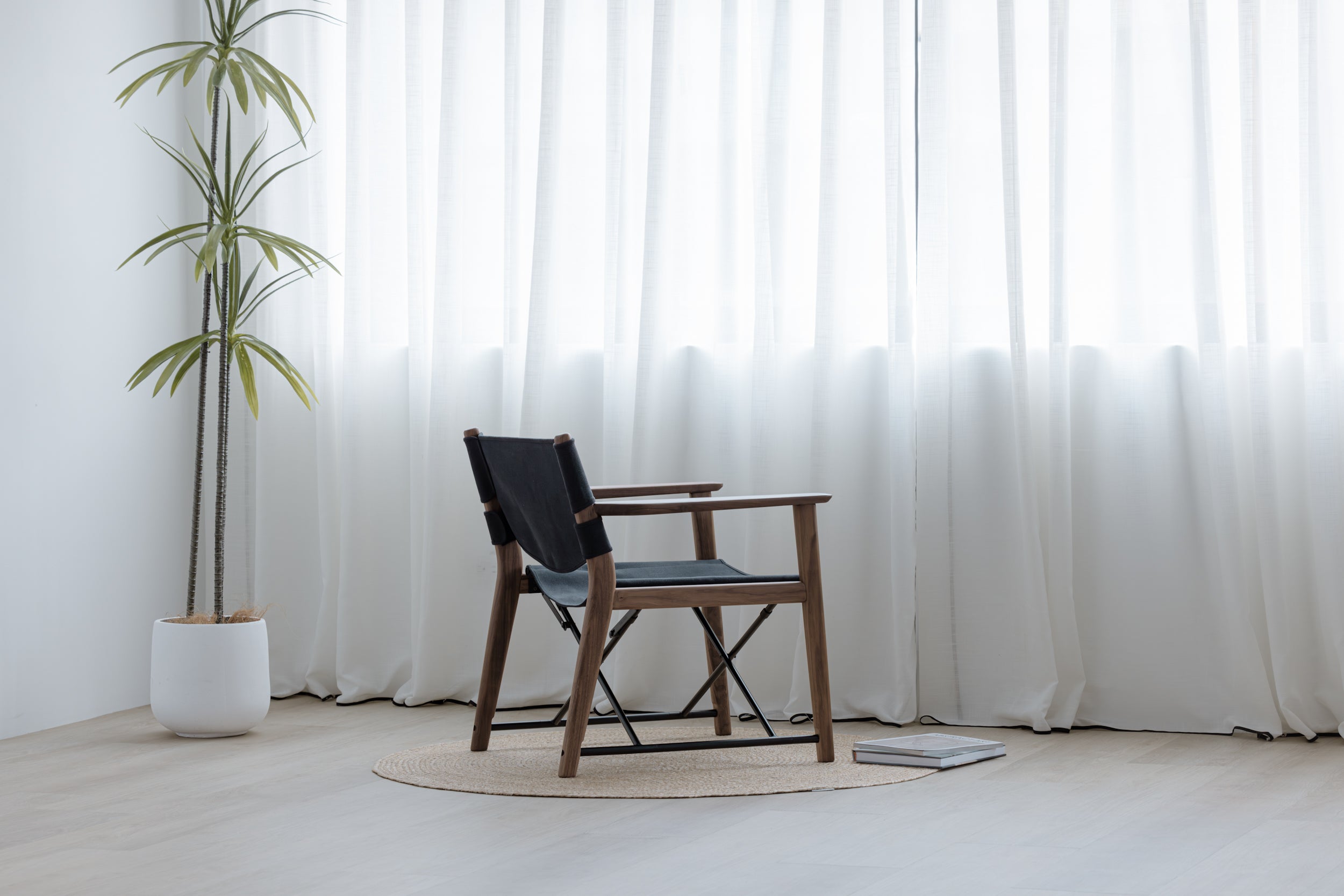 Natural Walnut X Black Fabric (Taiwan Limited Edition) 本色胡桃 x 黑色布料 (台灣限定)