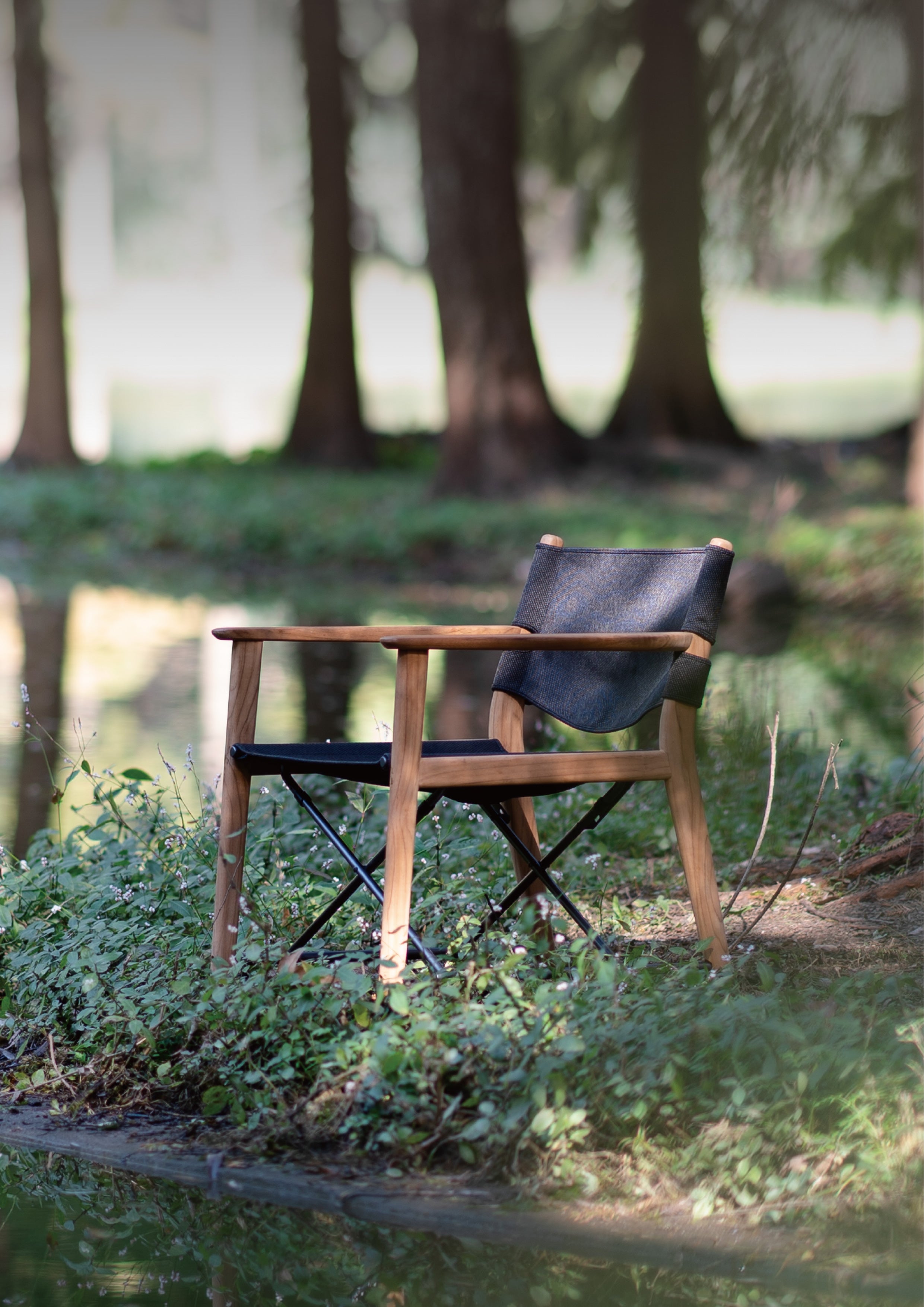 Natural Teak X Black Fabric (Outdoor Edition) 本色柚木 x 黑色布料 (戶外限定)
