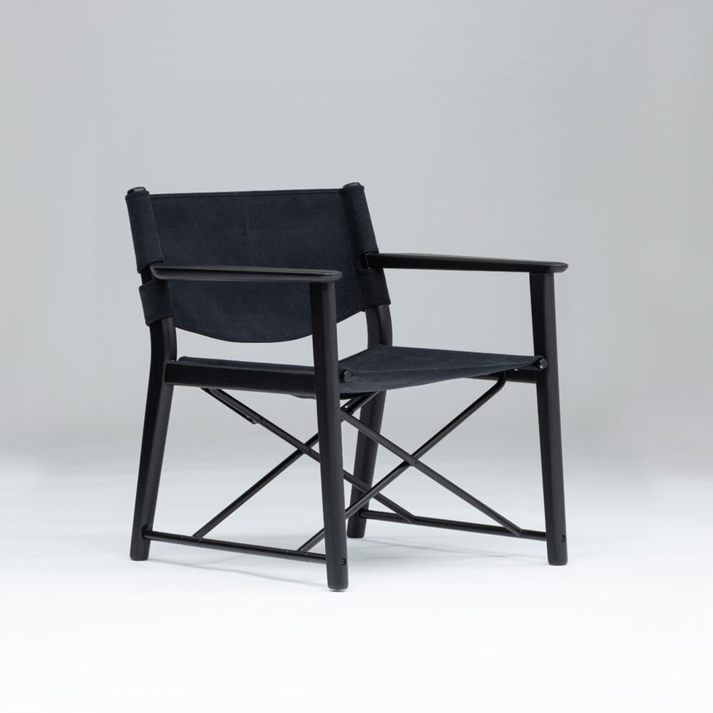 Black Wood X Black Fabric 黑色橡木 x 黑色布料
