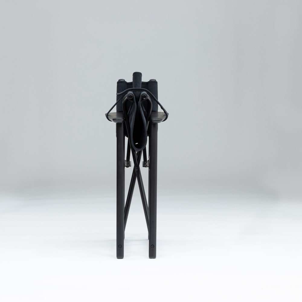 Black Wood X Black Fabric 黑色橡木 x 黑色布料
